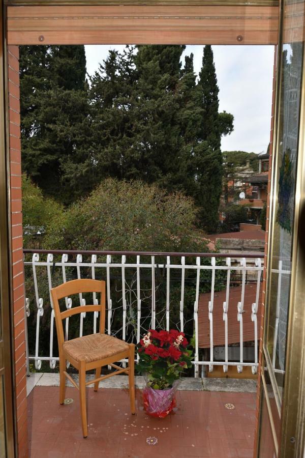 Vacanze Dai Re Hotel Rome Exterior photo
